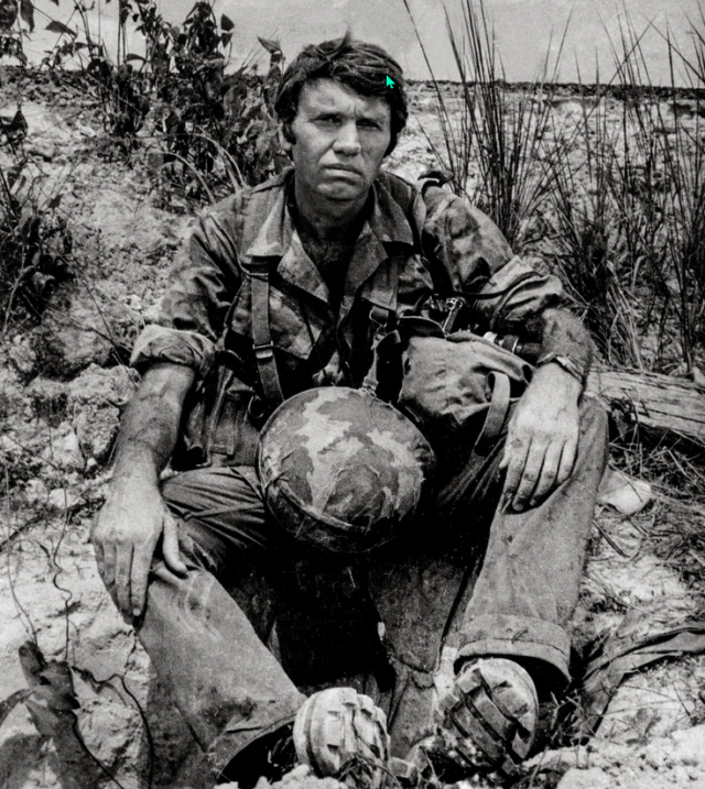 Don McCullin Vietnam